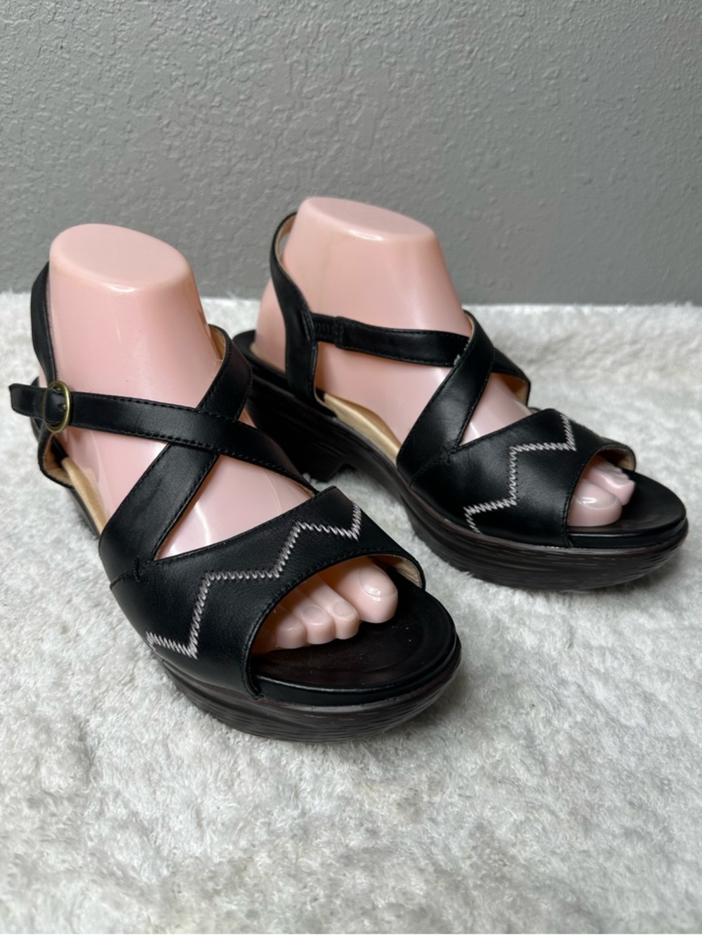 Sanita Hydra Santa Fe Black Leather Wedge Sandals Zig Zag Size 40 US 9.5-10